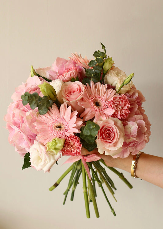HYDRANGEA BLUSH bouquet