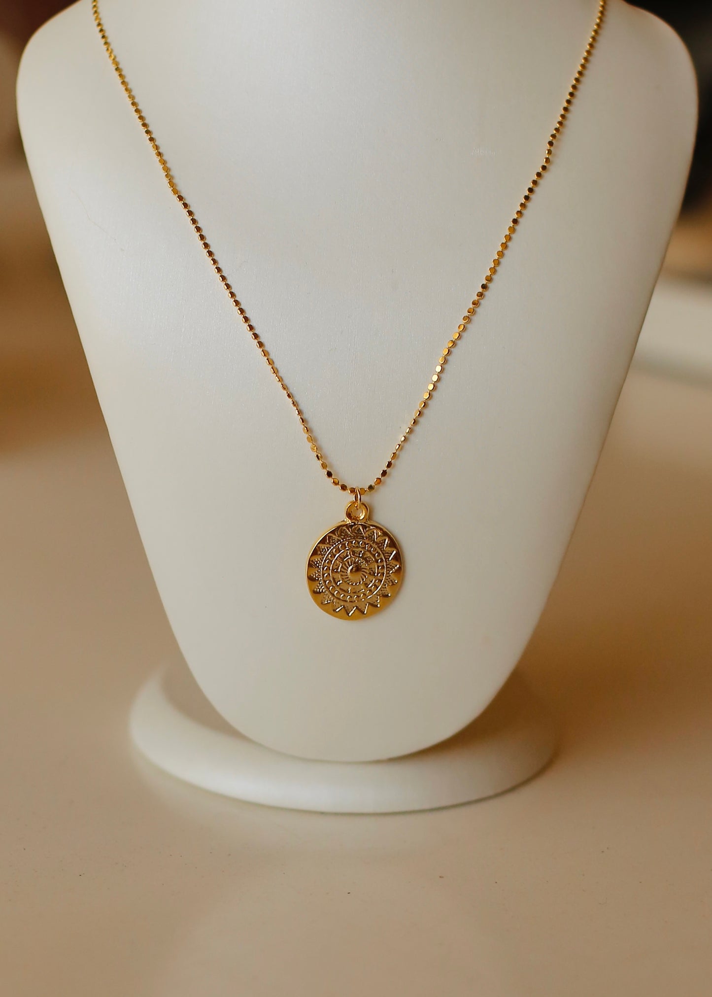 SUNMEDALLION necklace