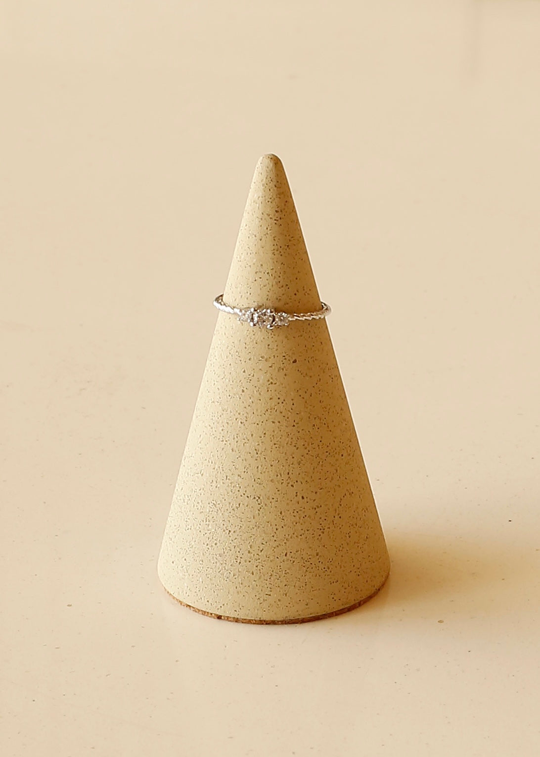 THREESTONE engagement ring
