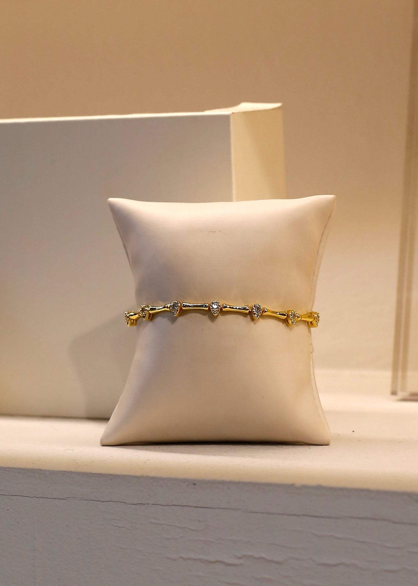 TEARDROP bracelet