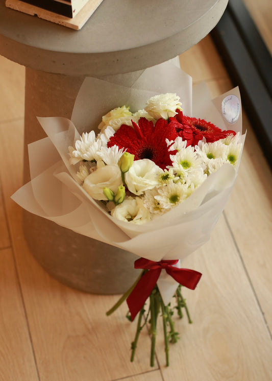 PREORDER DAISYMUMS bouquet