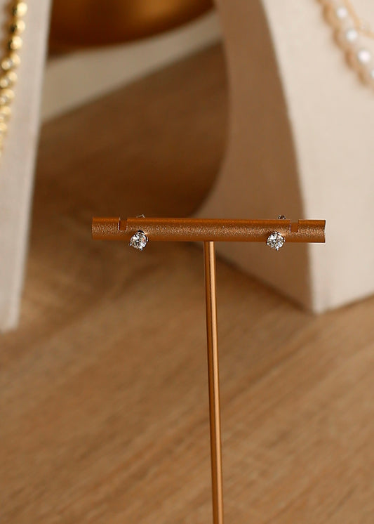 MOISSANITE 4mm stud