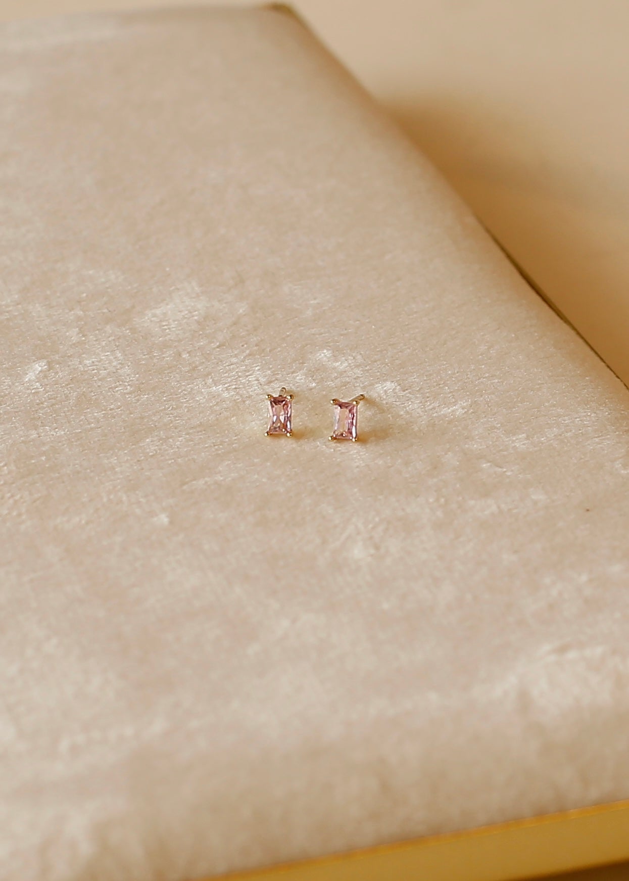 BIRTHSTONE SQUARE studs