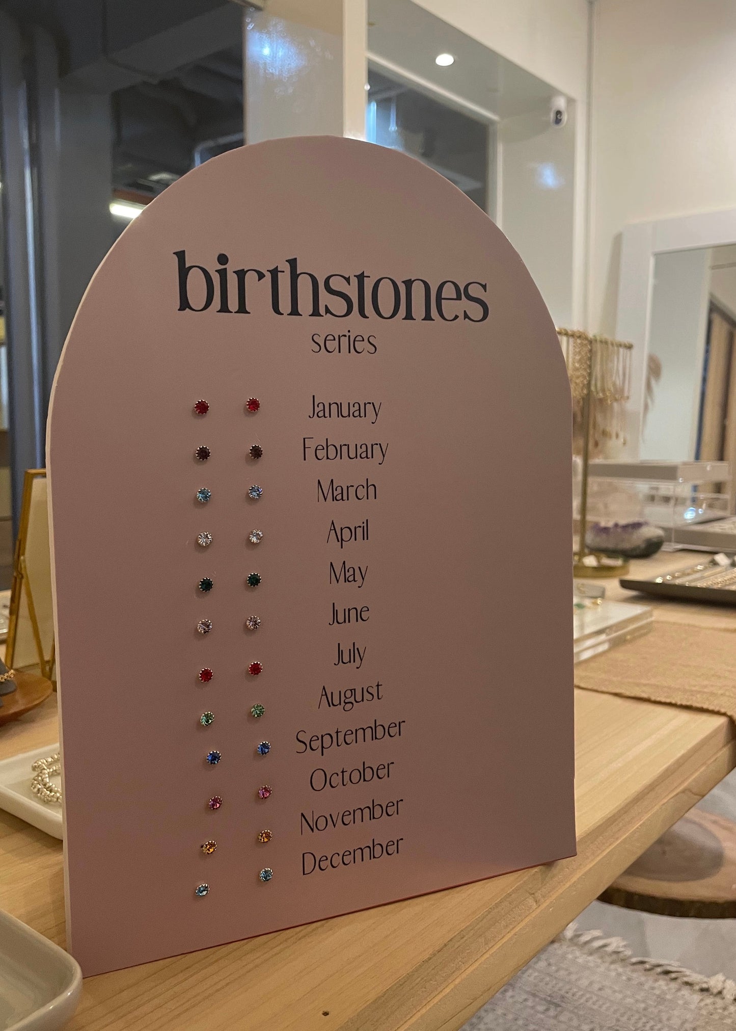 BIRTHSTONE stud