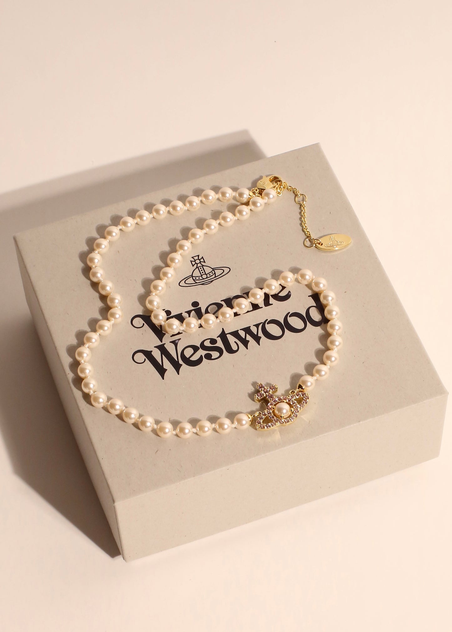 INSTOCK VIVIENNE WESTWOOD Olympia Pearl brass necklace