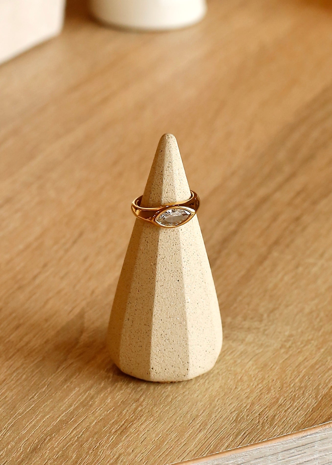 MARQUISE BEZEL ring