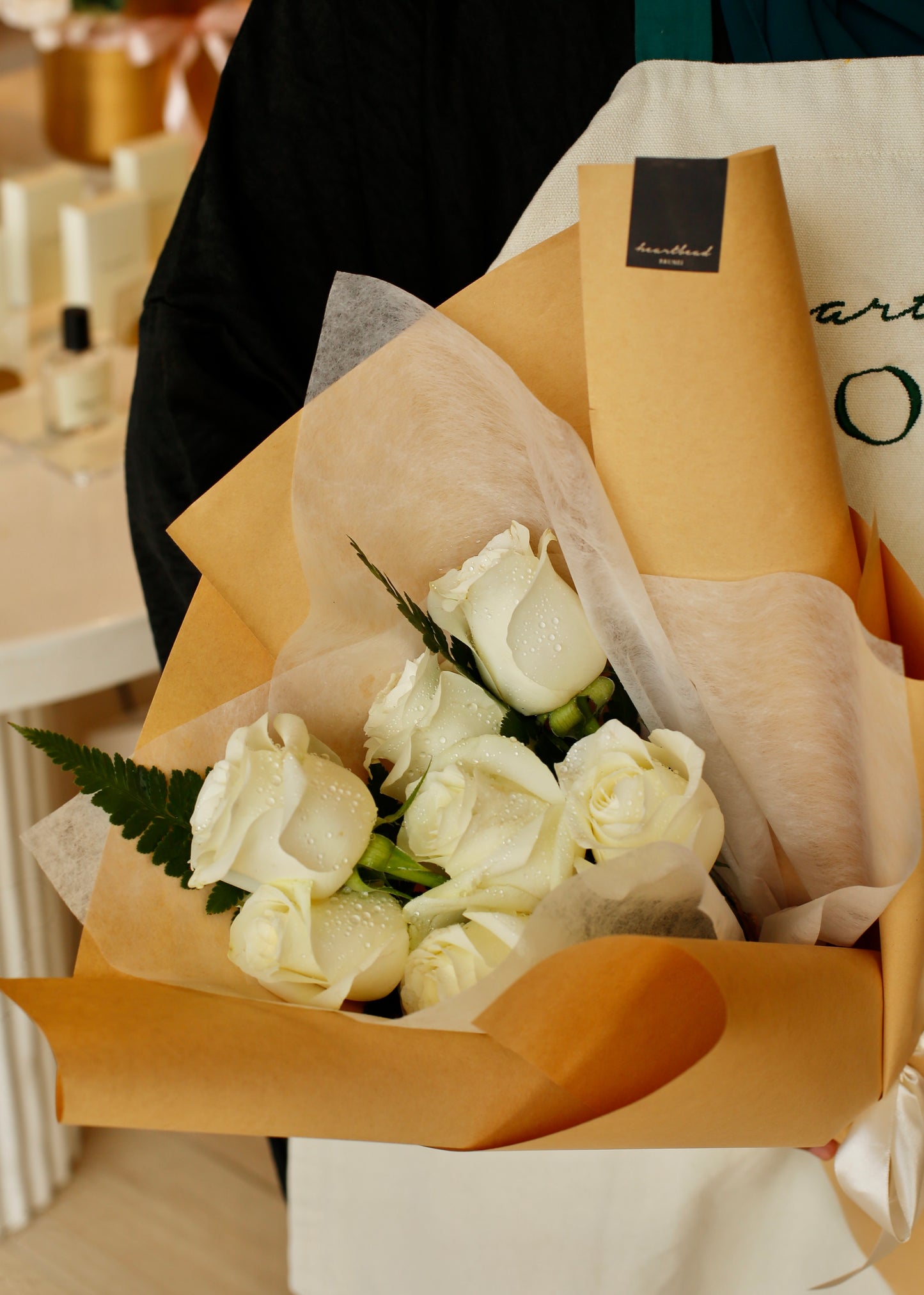 PREORDER TIMELESS white bouquet