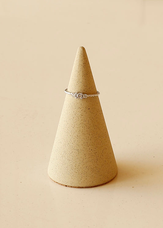 THREESTONE engagement ring