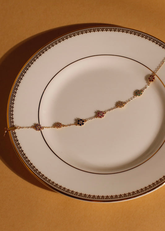 HOLIDAY eternal bloom bracelet