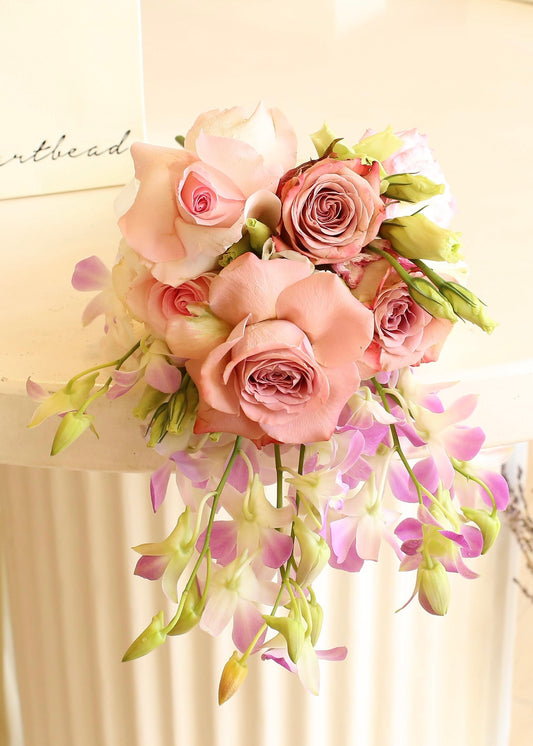 CLASSIC BRIDAL bouquet
