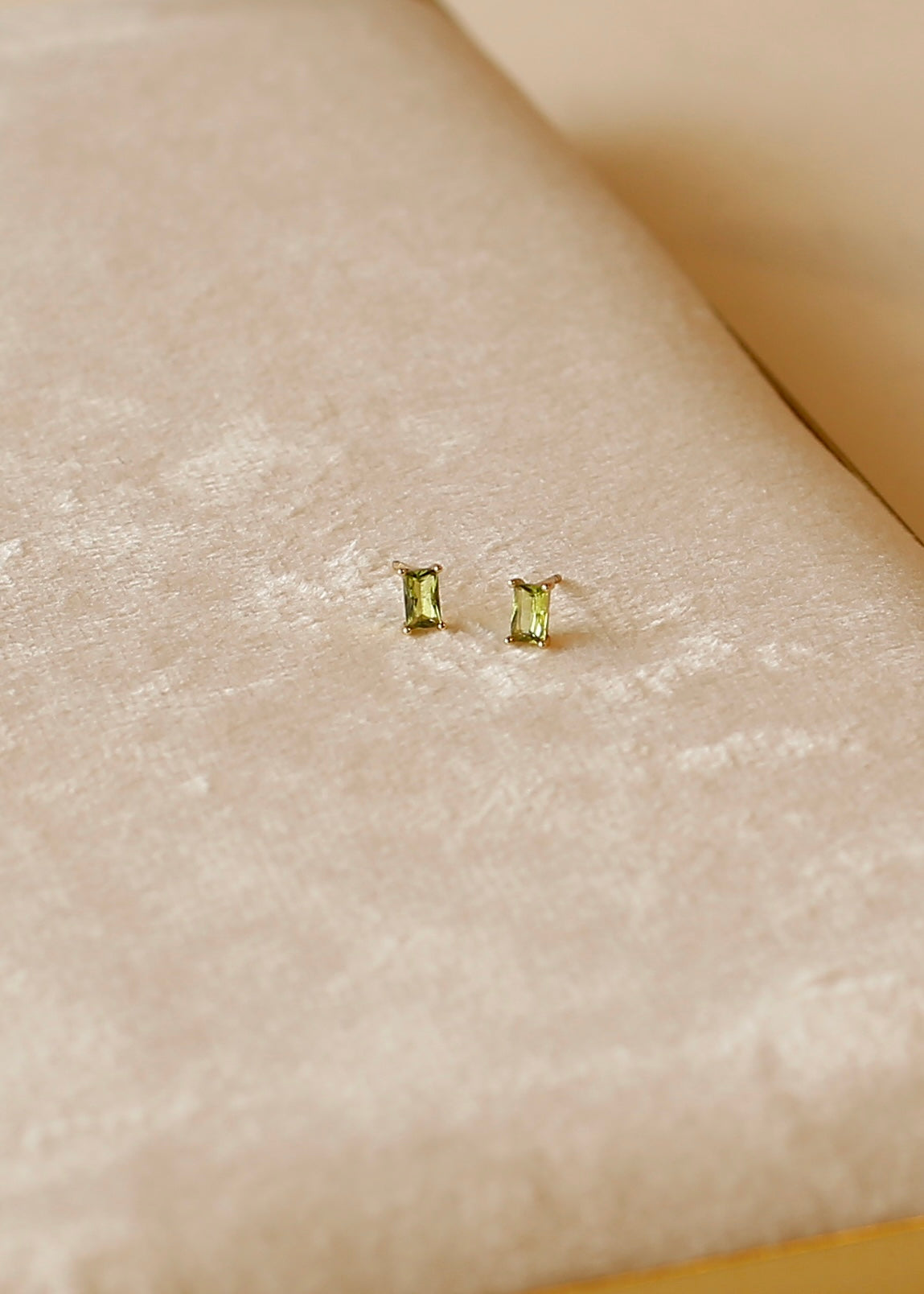 BIRTHSTONE SQUARE studs
