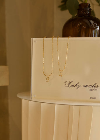 LUCKY NUMBER necklace