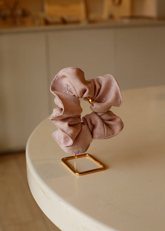 BOW&LACE scrunchie