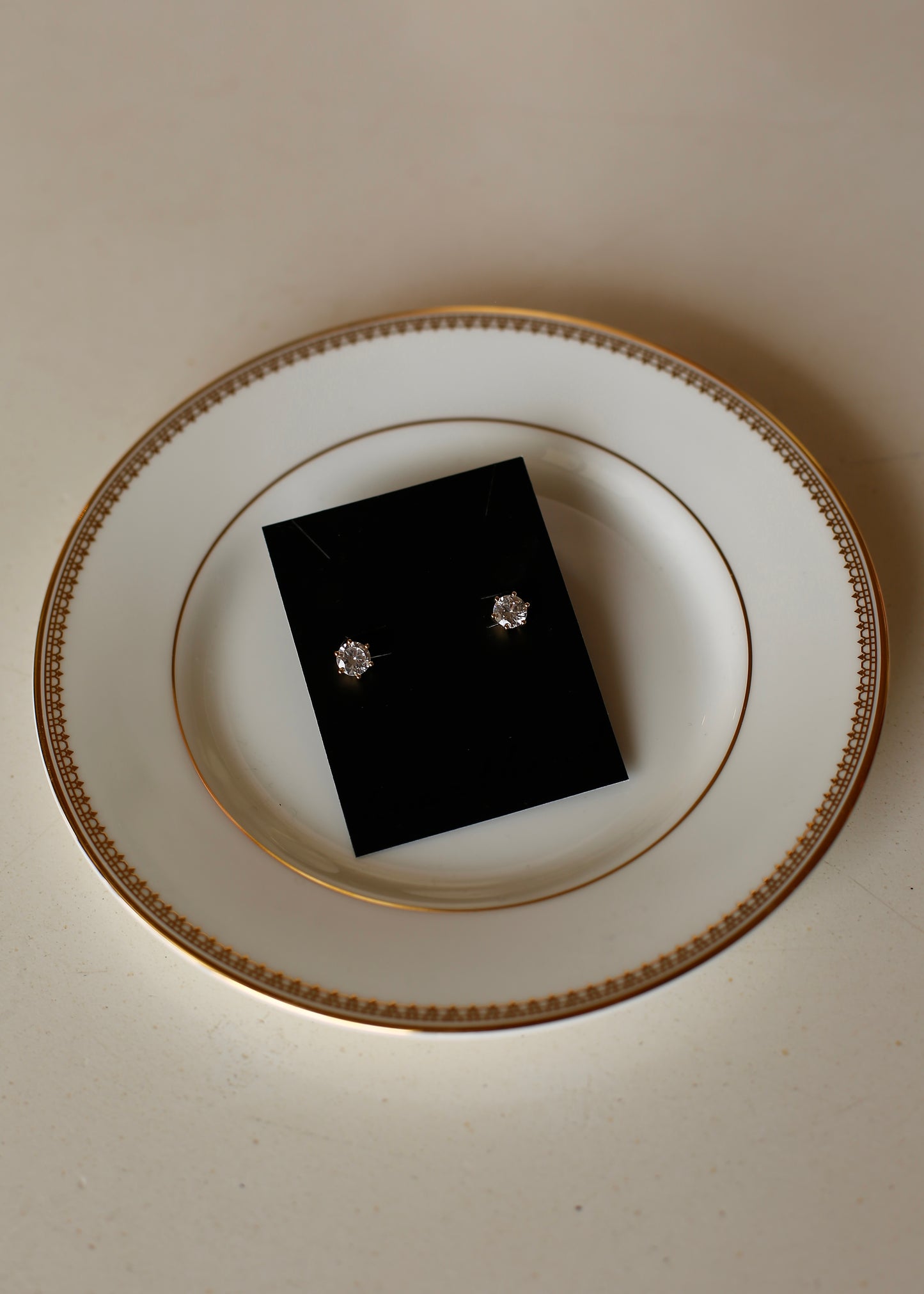 CRYSTAL STUD earring