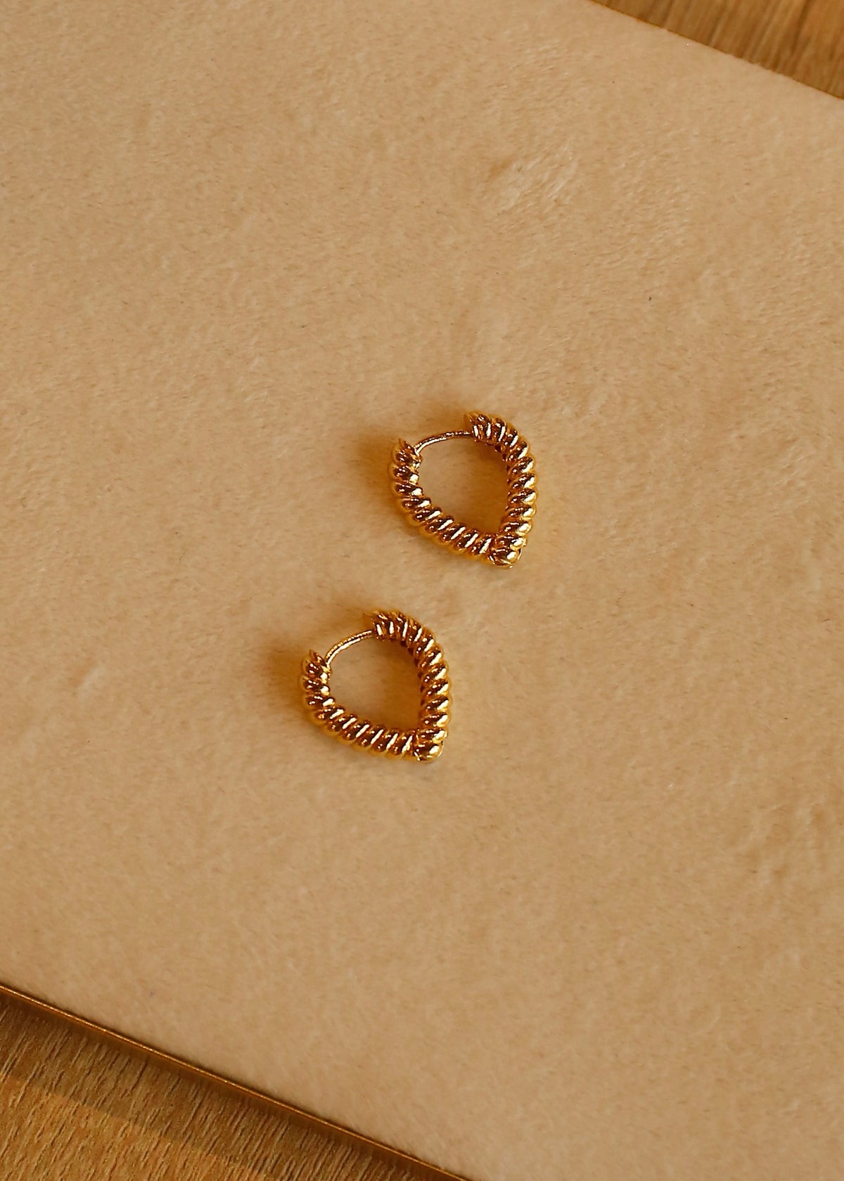 BRAIDHEART hoops