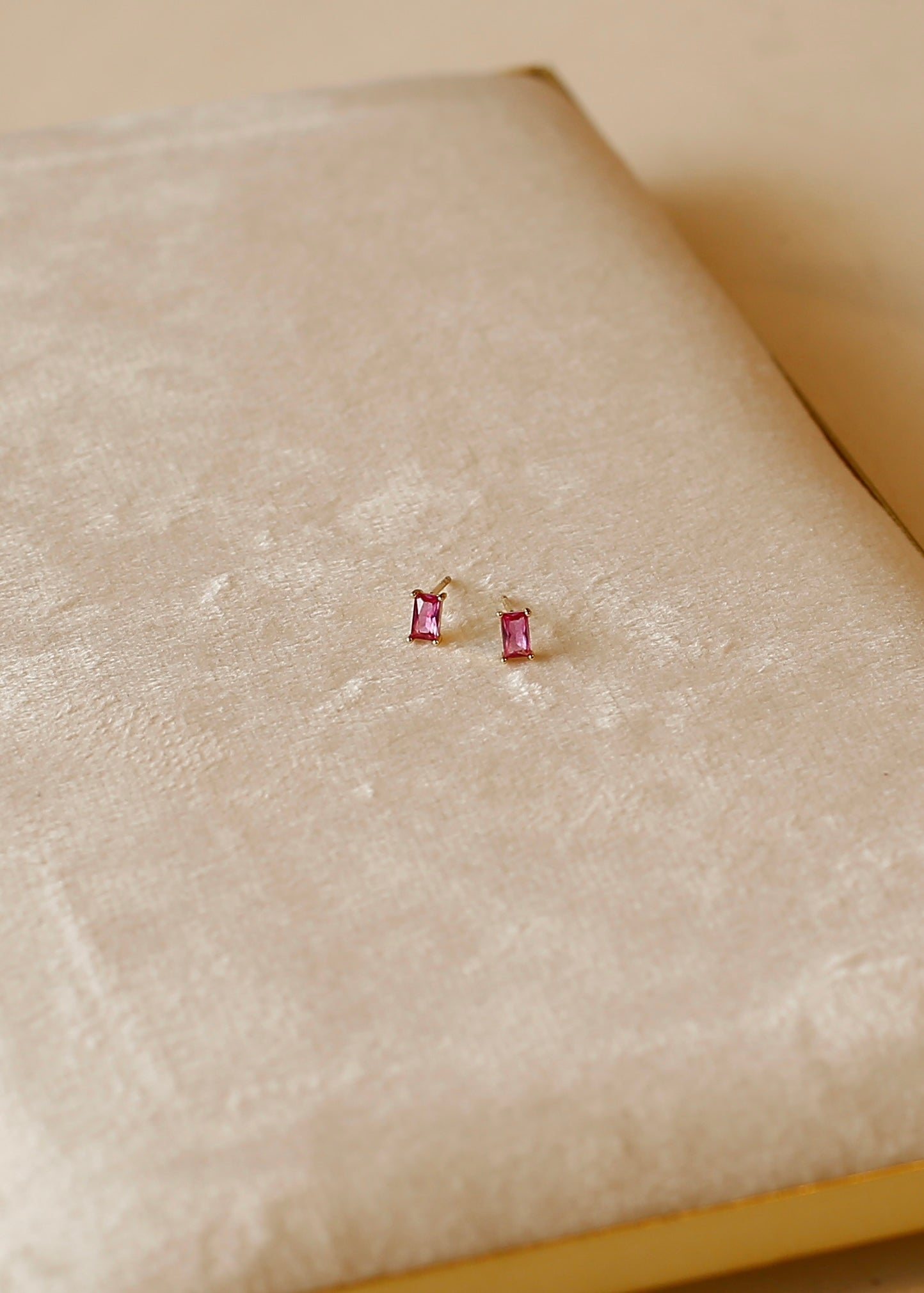 BIRTHSTONE SQUARE studs