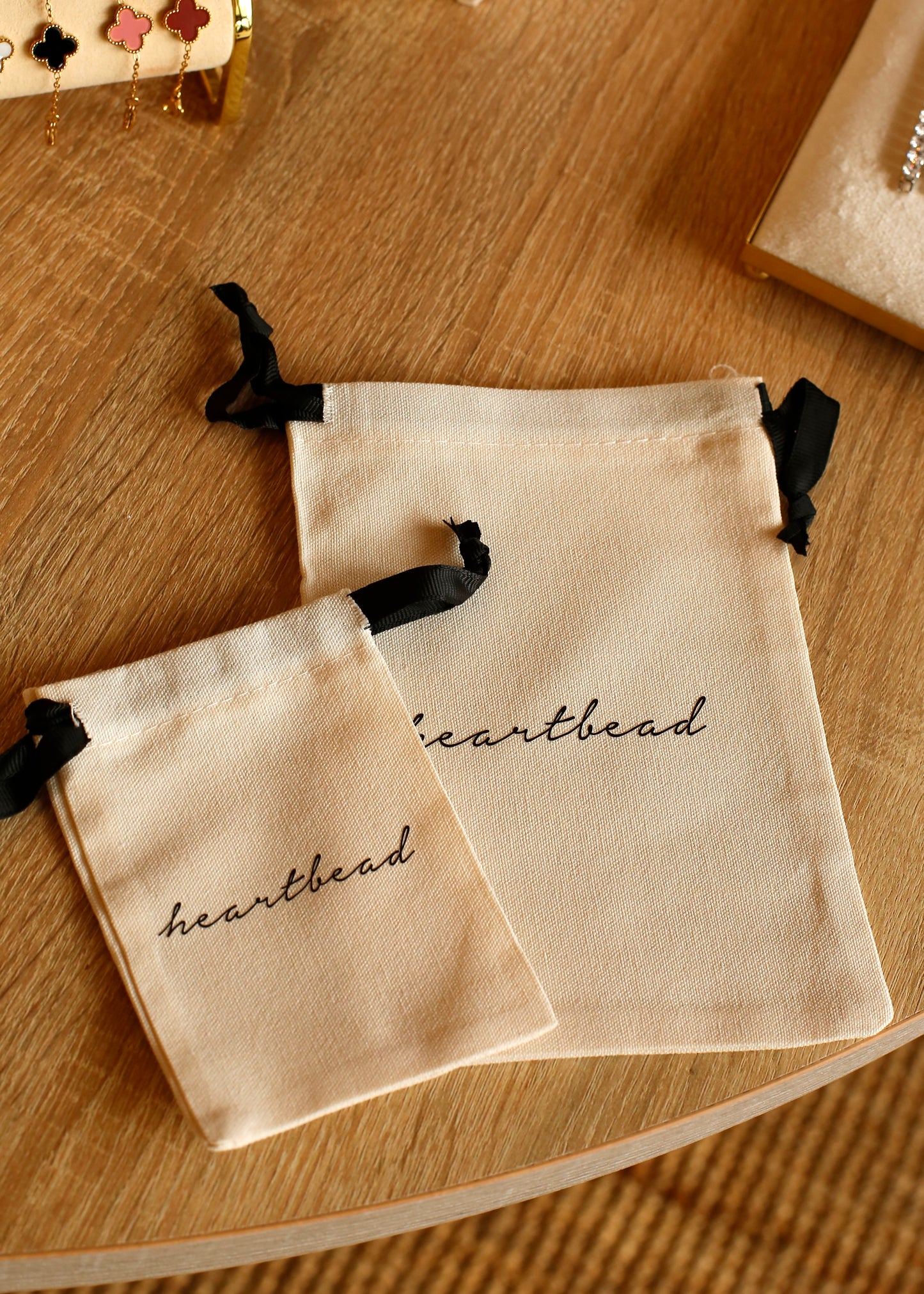HEARTBEAD pouch