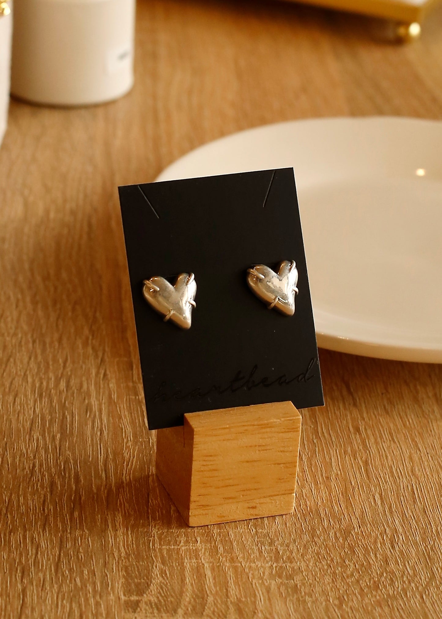 PUFFYHEART studs