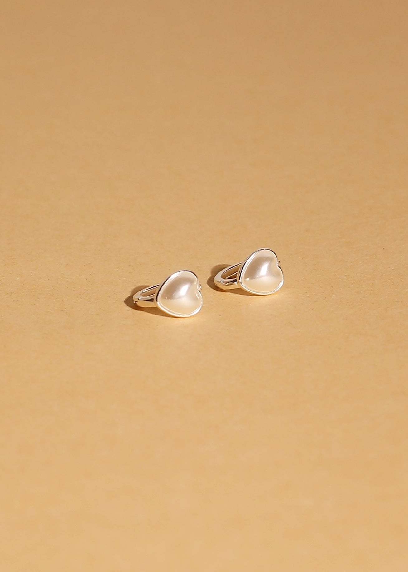 HOLIDAYHEART sterling silver hoop