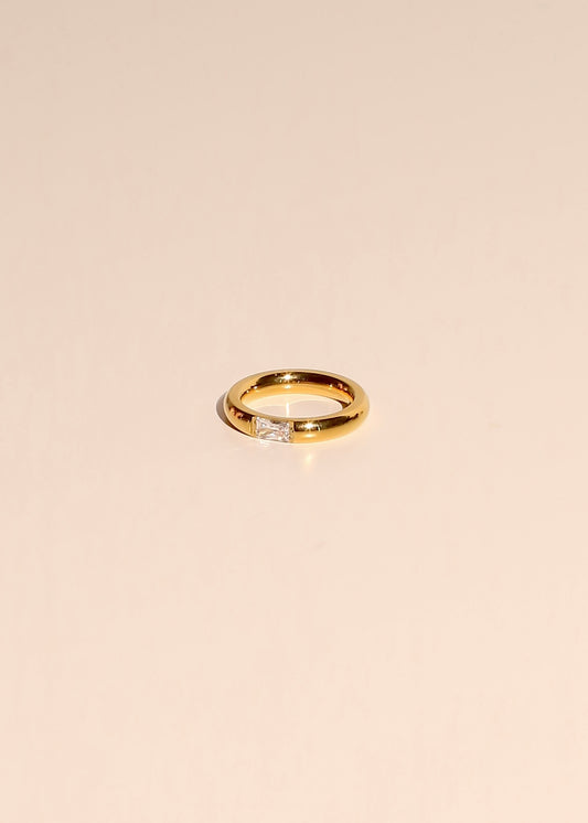 REGALE ring