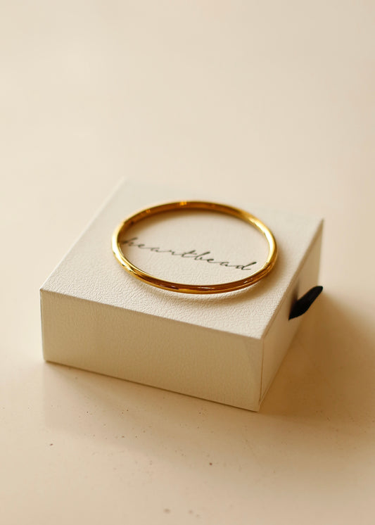ROUND stainless steel bangle