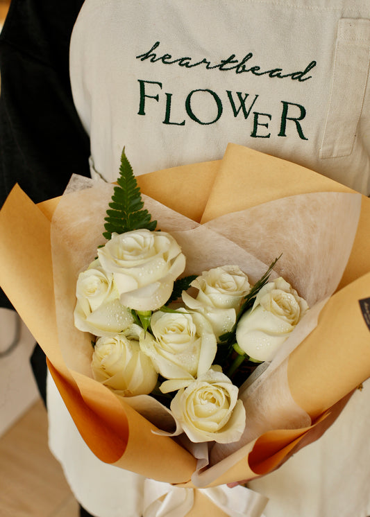 PREORDER TIMELESS white bouquet