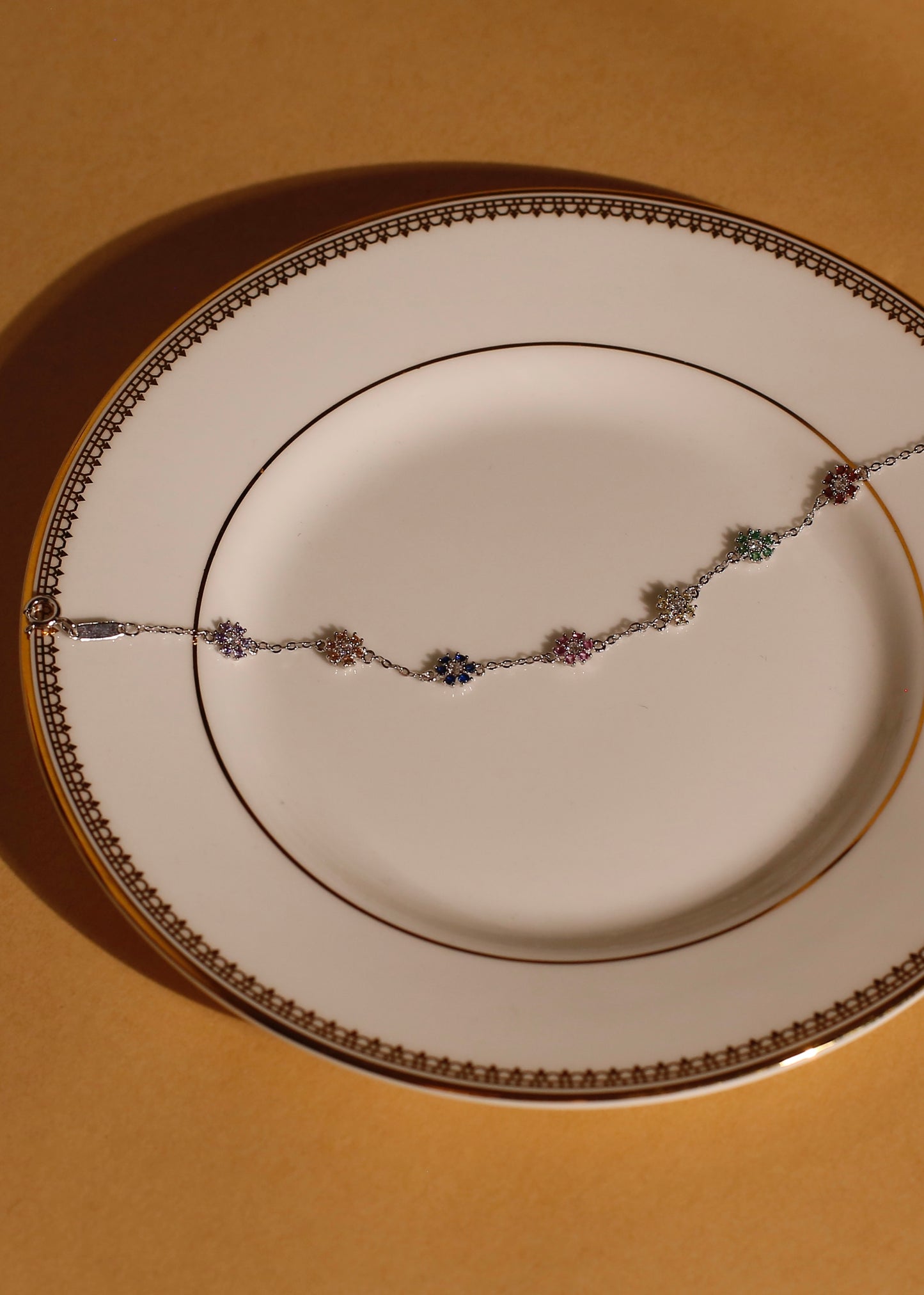 HOLIDAY eternal bloom bracelet