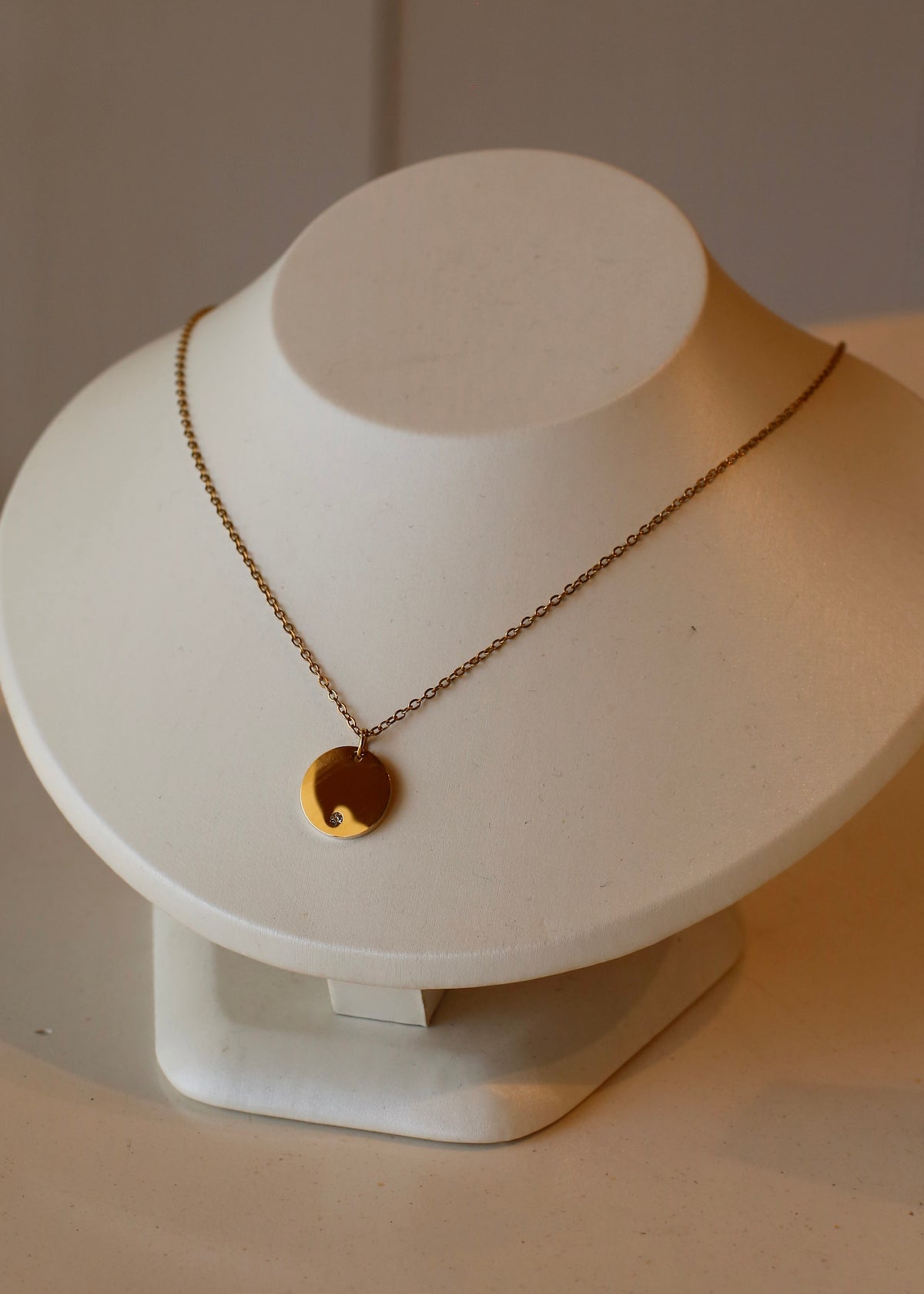 CRYSTALONE Round Engravable Necklace