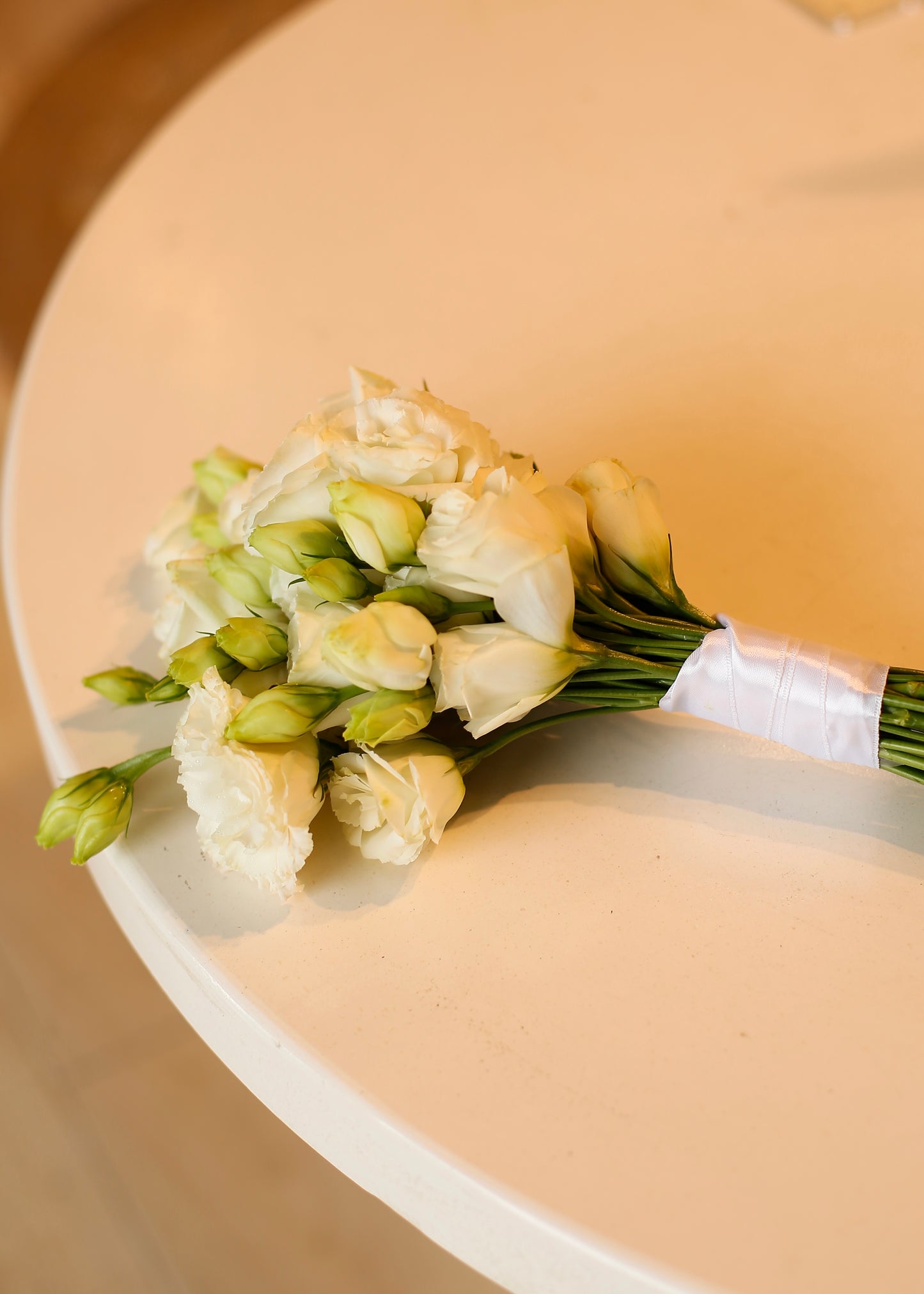 WHITELUSH hand bouquet