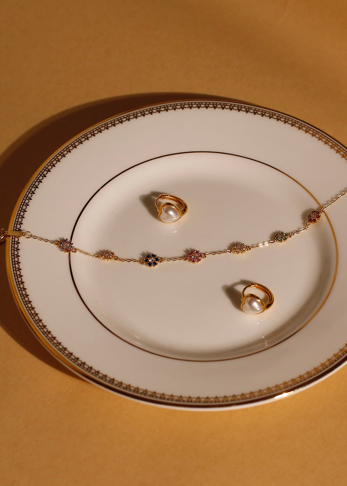 HOLIDAY eternal bloom bracelet