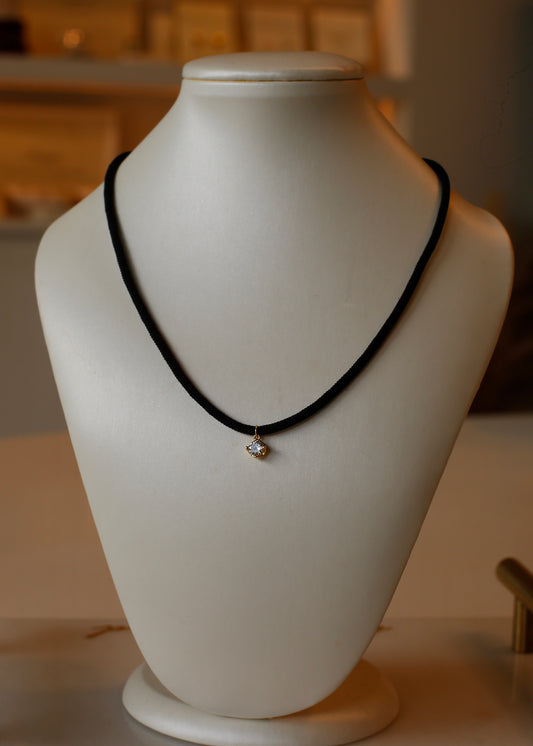 Round crystal rope necklace