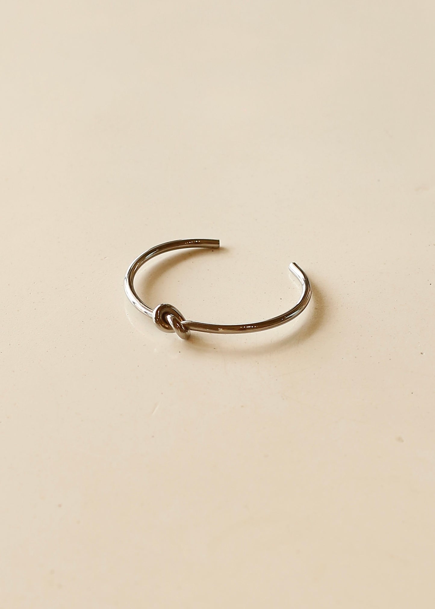KNOT stainless steel bangle