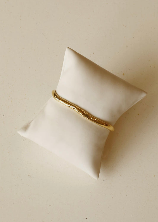 TEXTURED COAST bangle