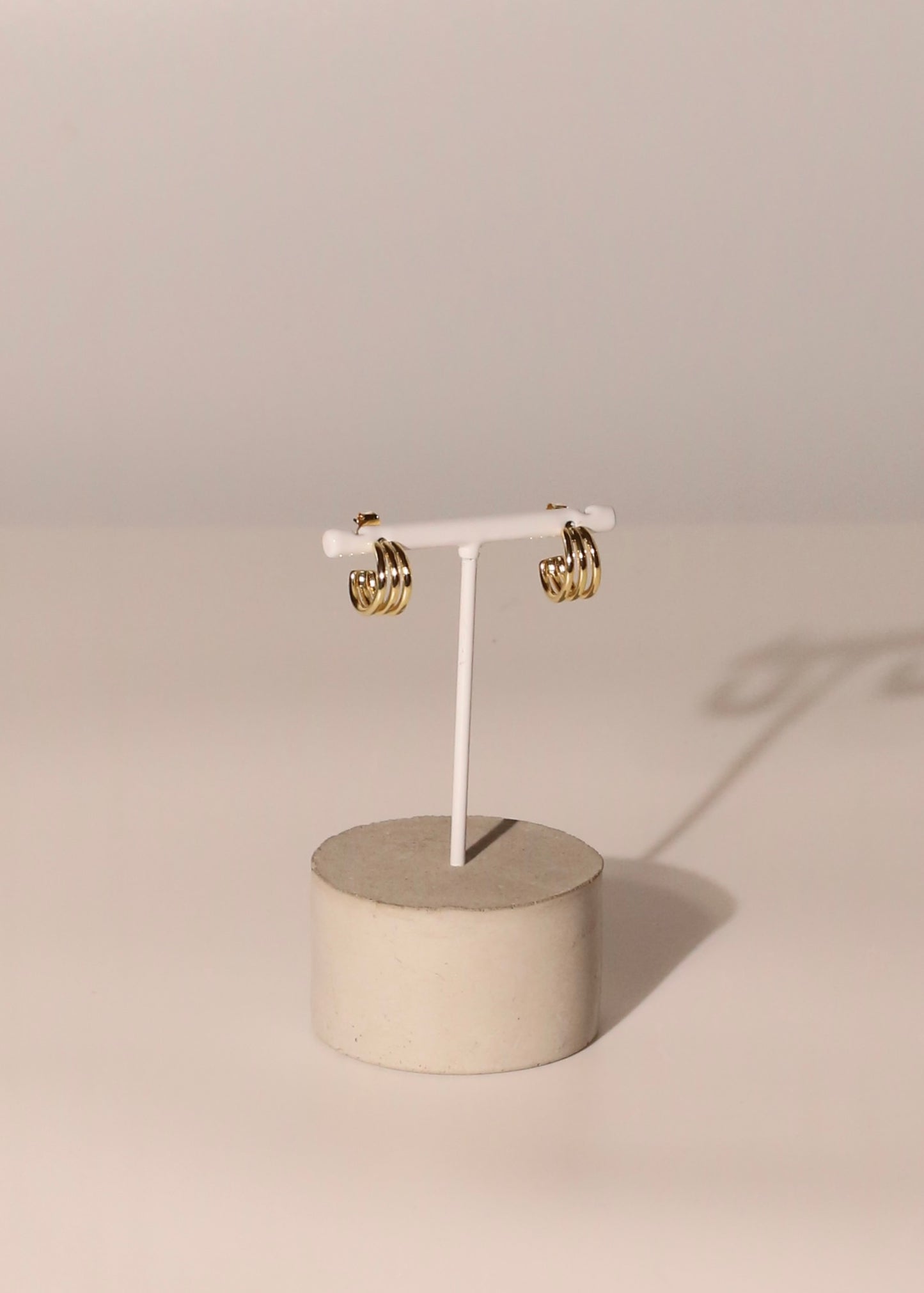 ROUNDTRI earrings