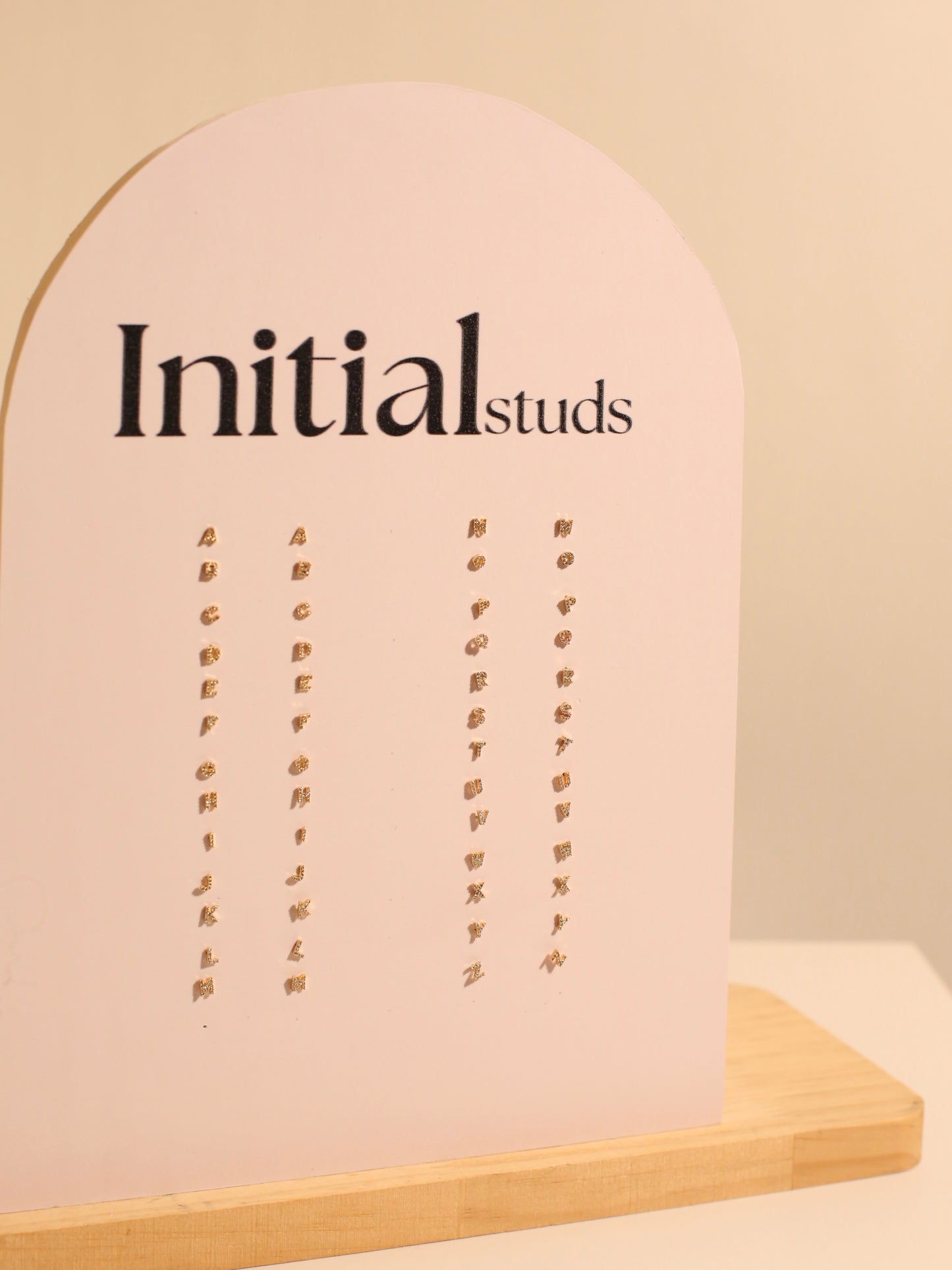 INITIAL stud (per letter)