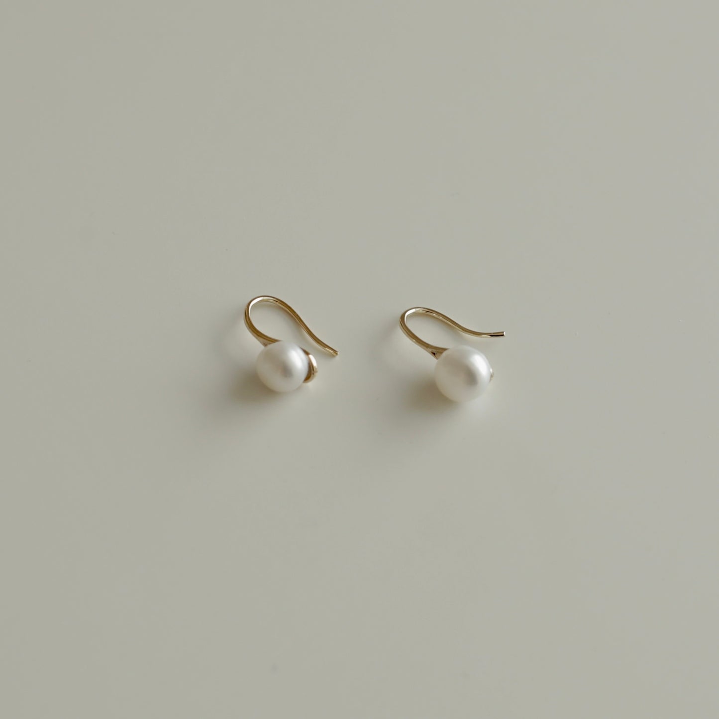 PEARLHOOK earrings